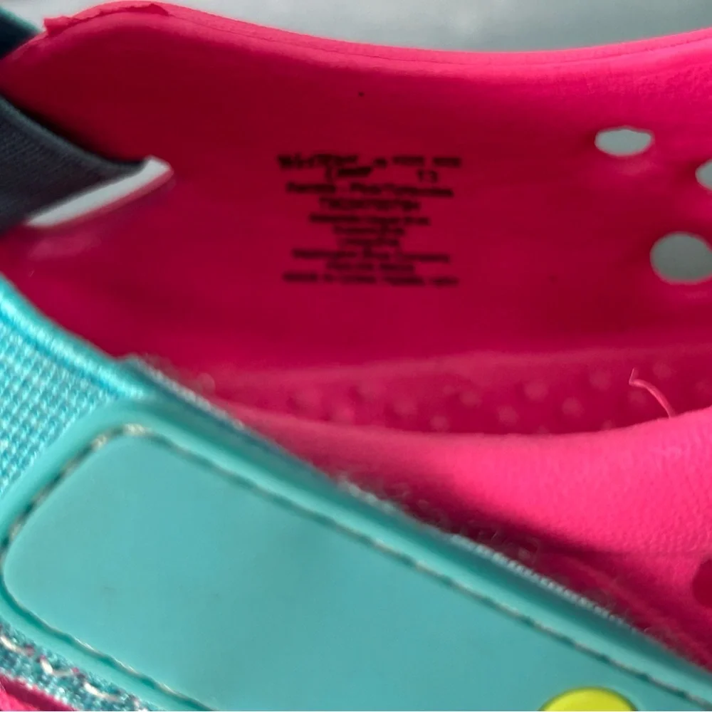 Western chief size 13 pink and teal water play shoes